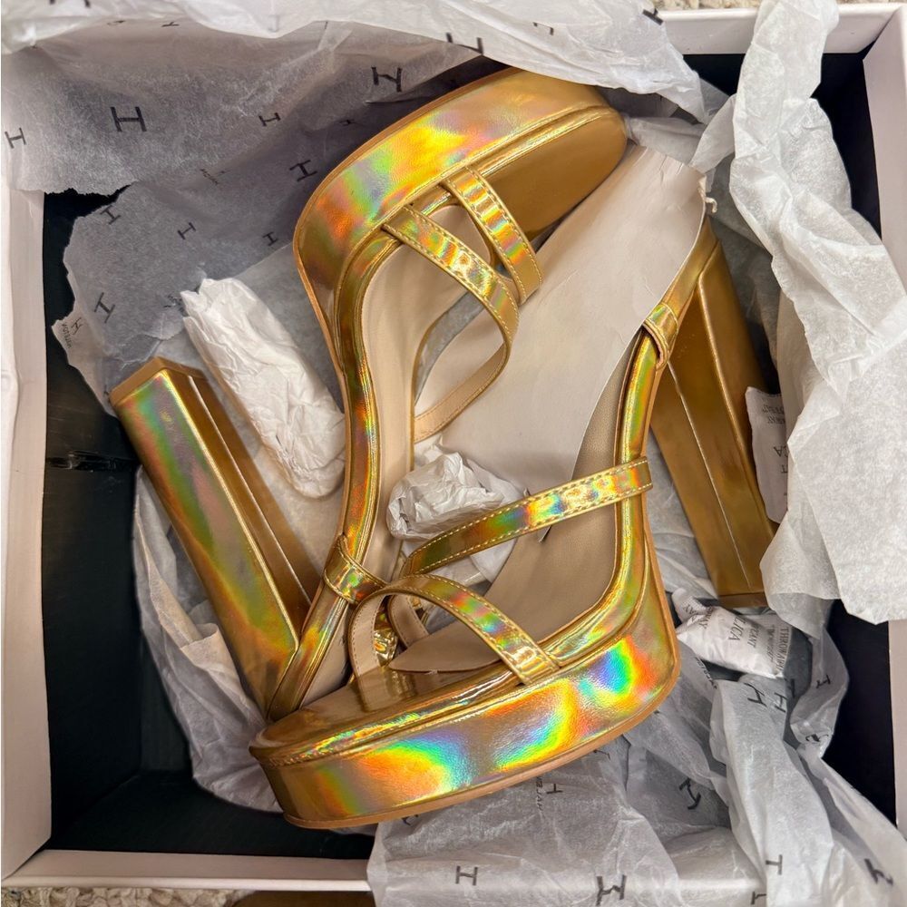 NWB Halston Heritage Sardinia Metallic Gold Block Heel Sandals Size 6 - Picture 9 of 9